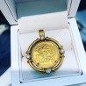 złoty medalion z diamentami 0,8 ct .